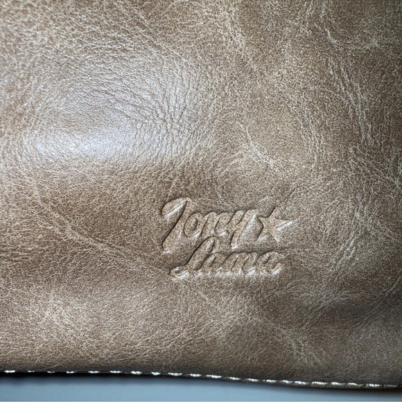 TONY LAMA Women's Cowhide Hobo Leather Accents Concealed Carry NWT Brown Multi - Picture 4 of 14